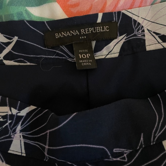 Banana Republic wrap style skirt - Picture 5 of 6